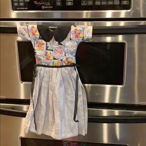 Hand towel to dry your hands